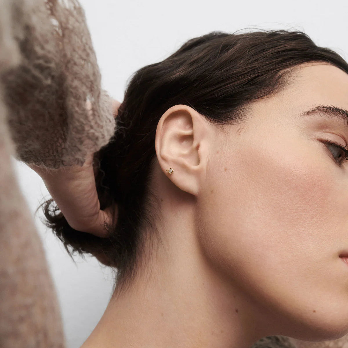 Grey Fleur Single Stud Earring