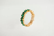 Sparkly Emerald Gold Baguette Eternity Ring