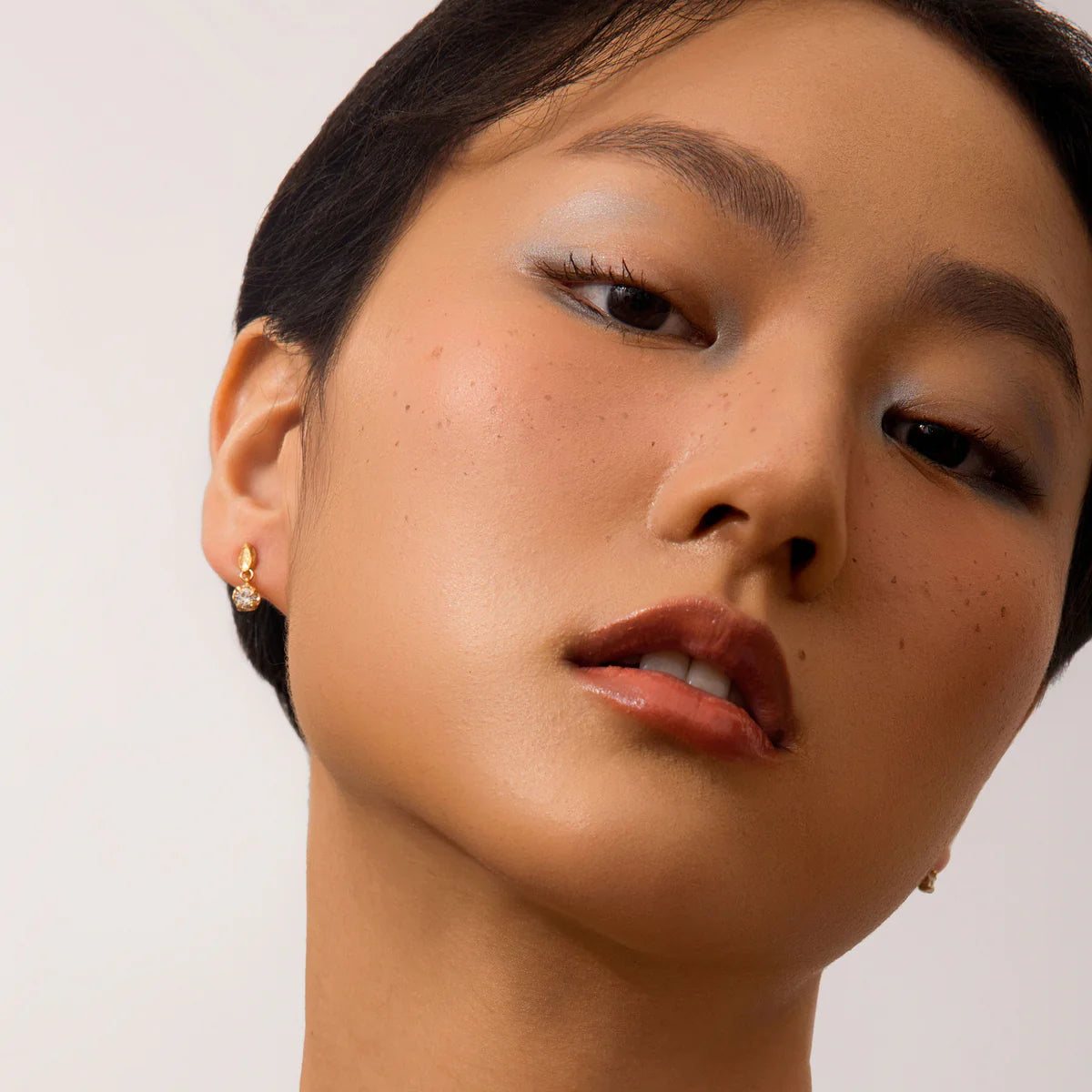 Mini Tota White Sapphire Earrings