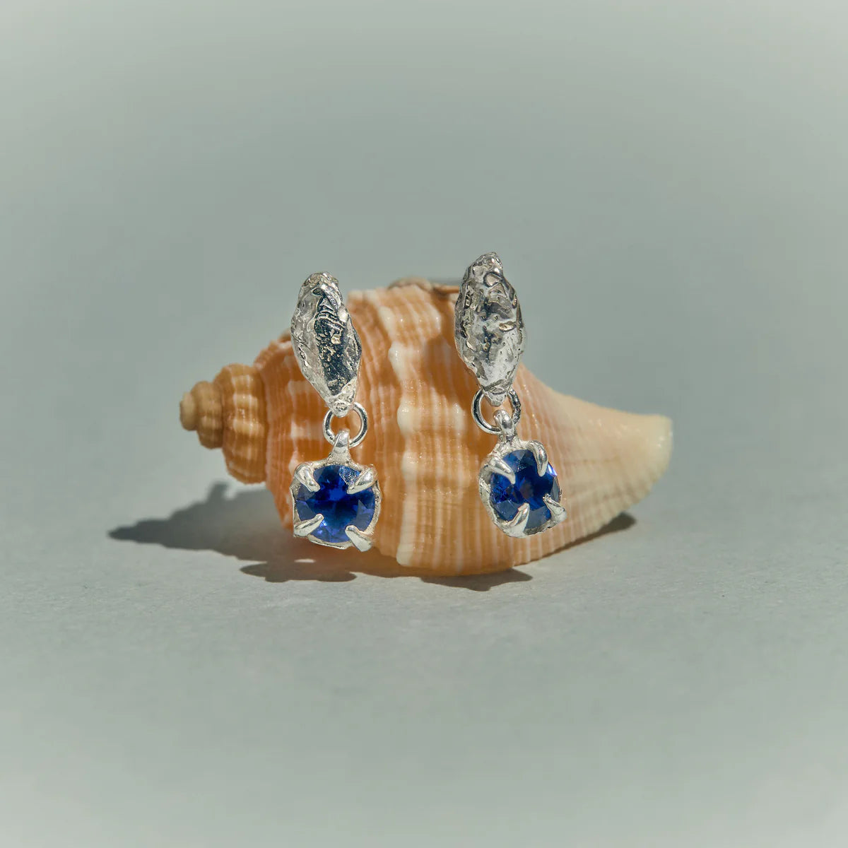 Mini Tota Blue Sapphire Argenti Earrings