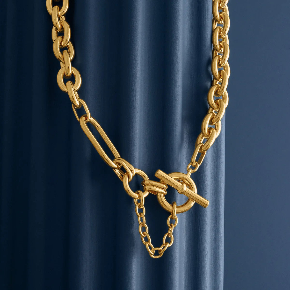Chunky Gold T-Bar Chain