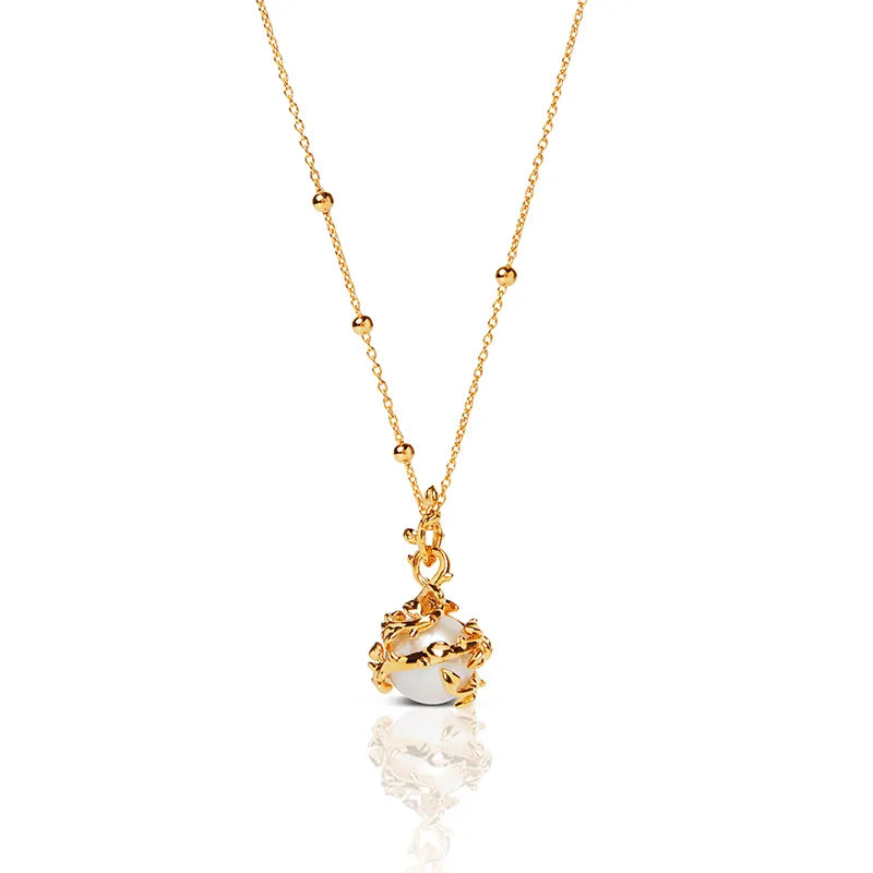 Gold Entwined Fresh Water Pearl Necklace