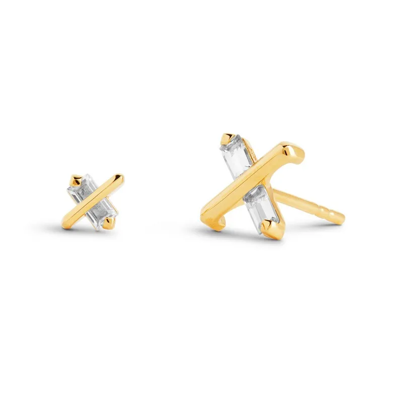 Butterfly Kiss Earrings – April – White Topaz – Gold Vermeil