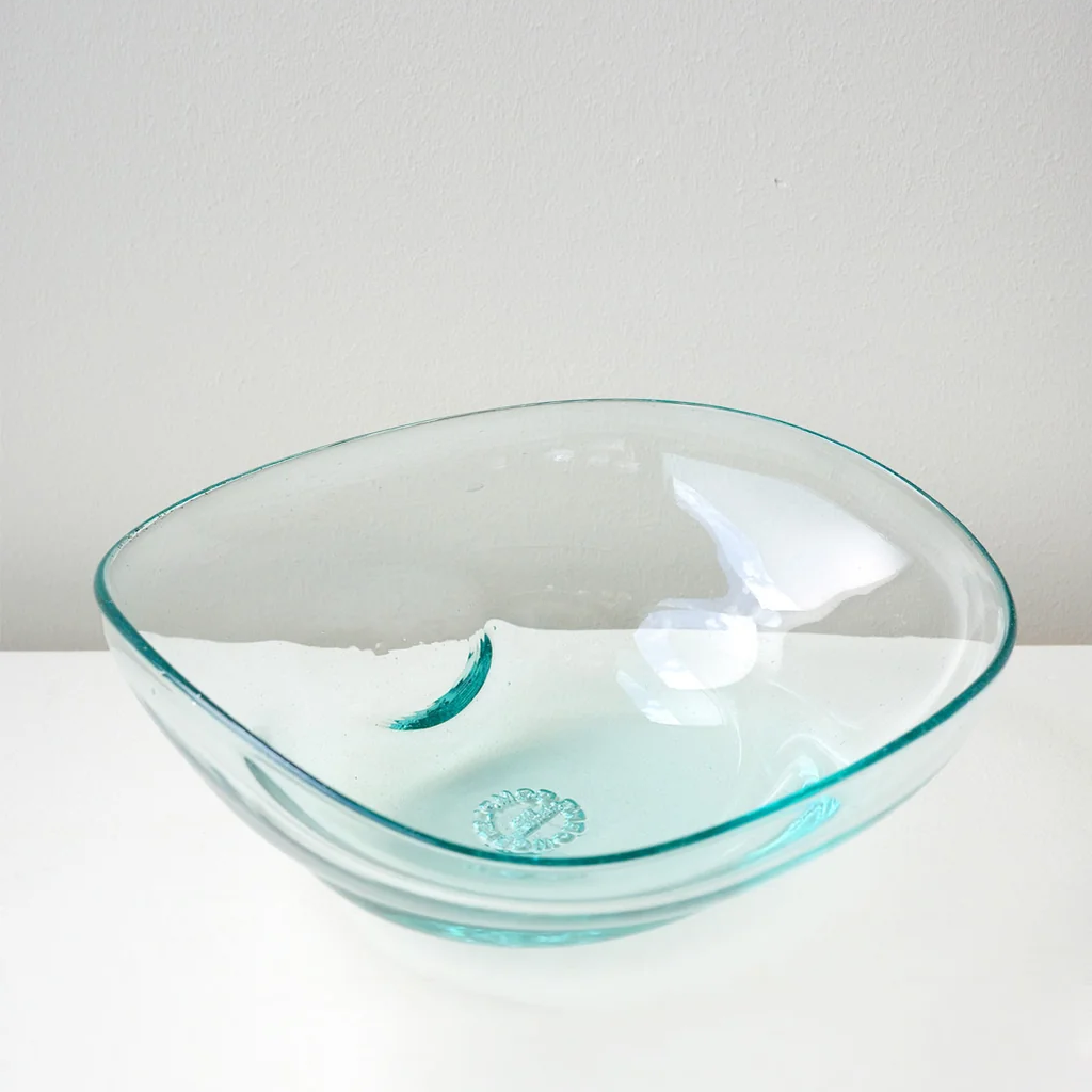 Large Glass bowl - Magenta