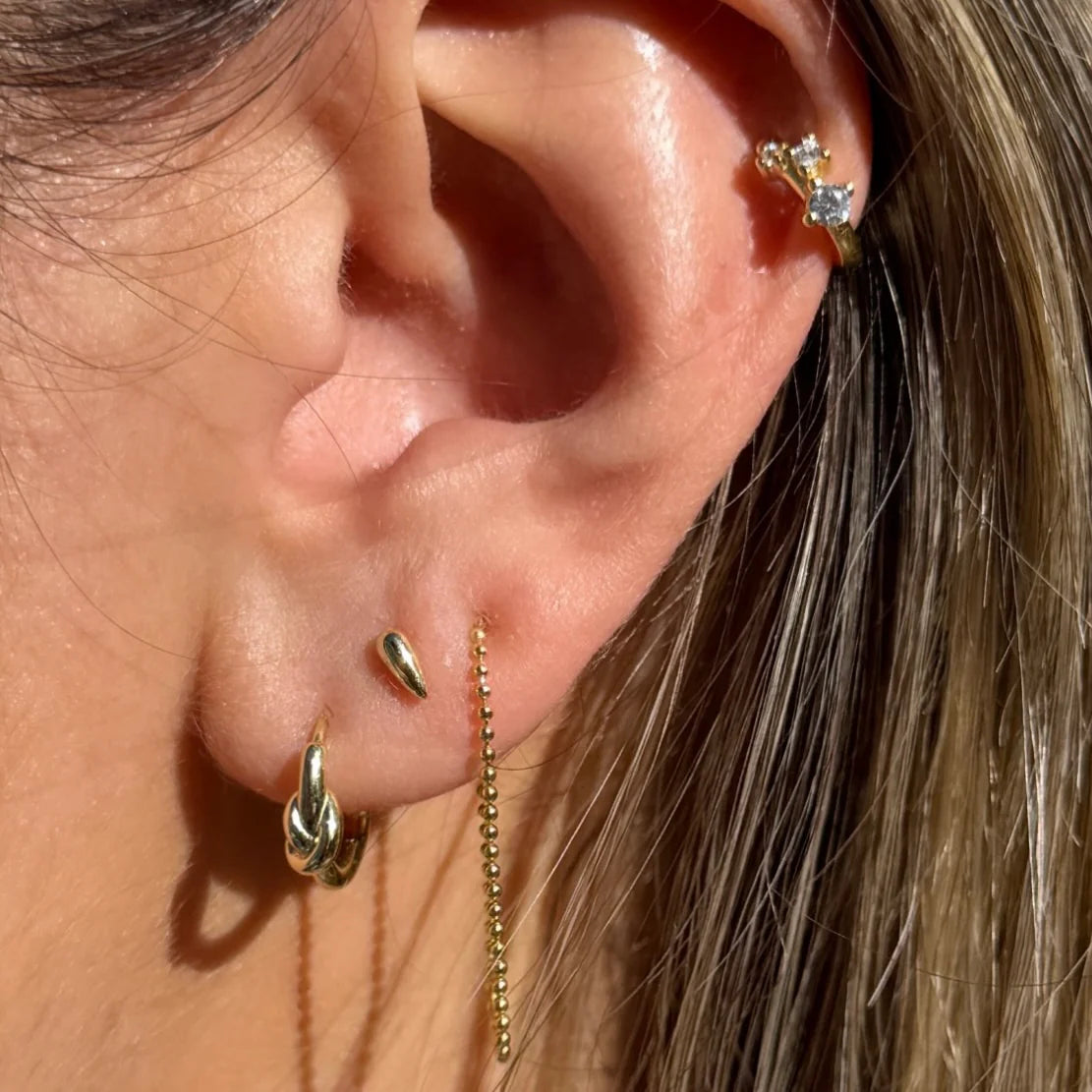 Perline Yellow Gold Plated Beaded Chain Stud Earring